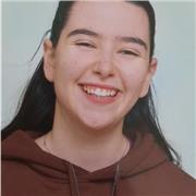 Doy clase de ingles por la mañana a niños entre 2-5 años, tengo experiencia porque estuve en una academia realizando clases y estudio magis inf